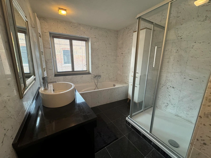 House Image 5