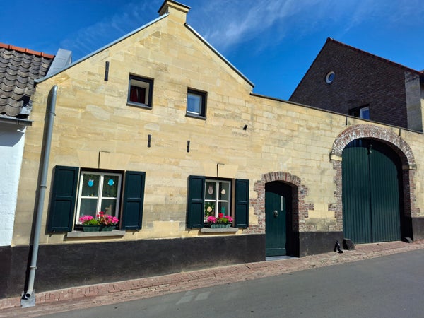House Image 2
