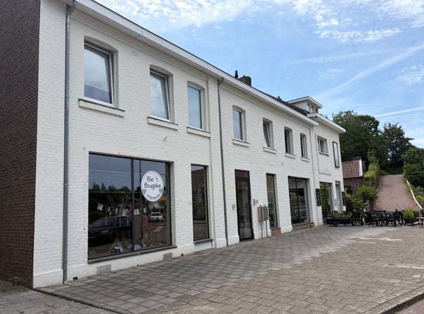 House Image 2