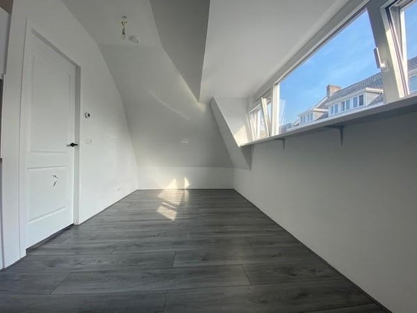 House Image 5