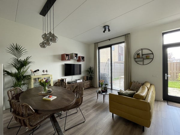 House Image 2