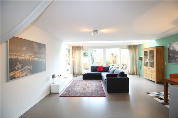 House Image 2