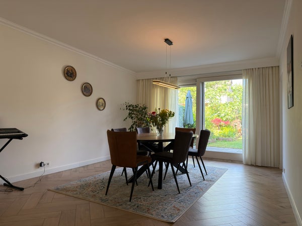 House Image 5