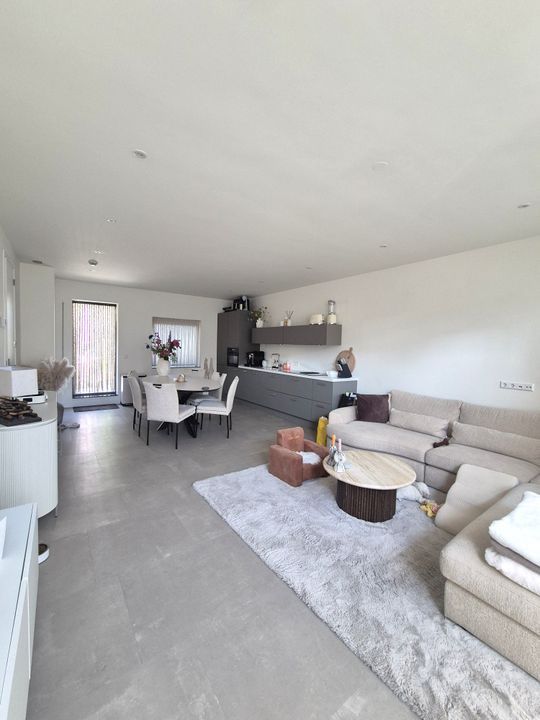 House Image 2
