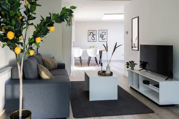 House Image 2