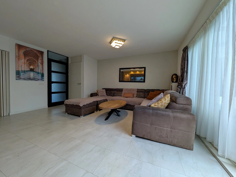 House Image 4