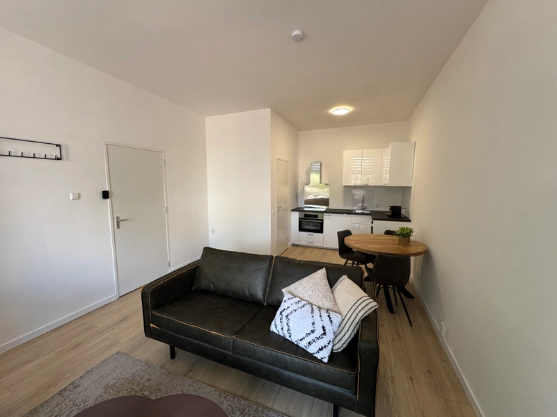 House Image 5