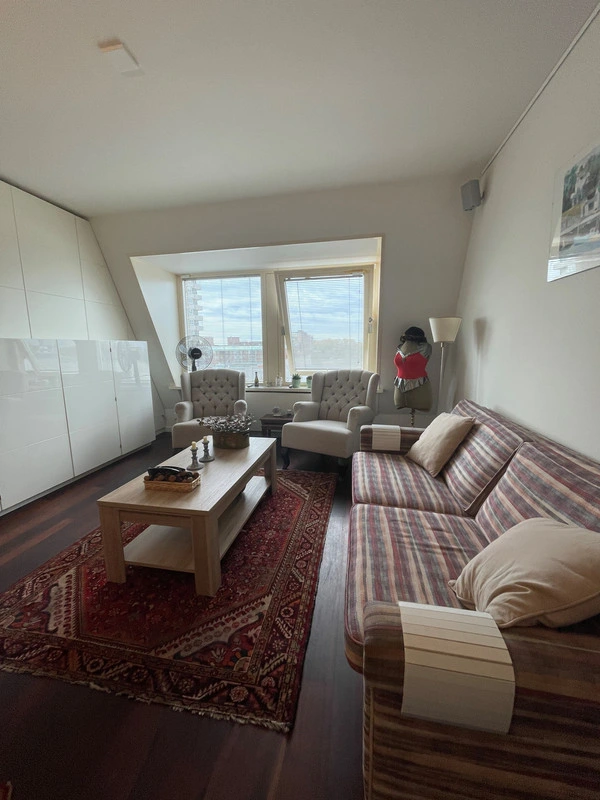 House Image 4