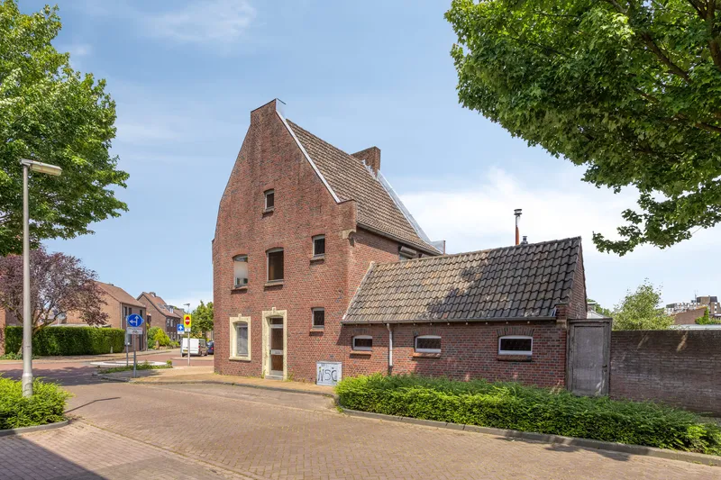 House Image 3