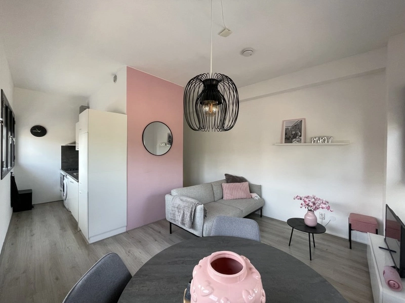 House Image 5