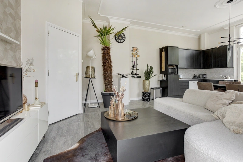 House Image 3