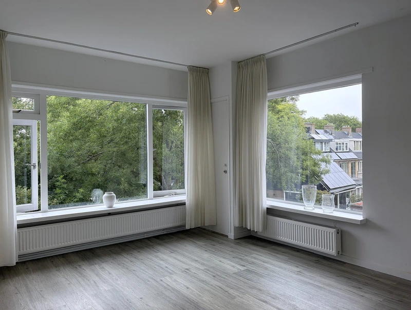 House Image 4