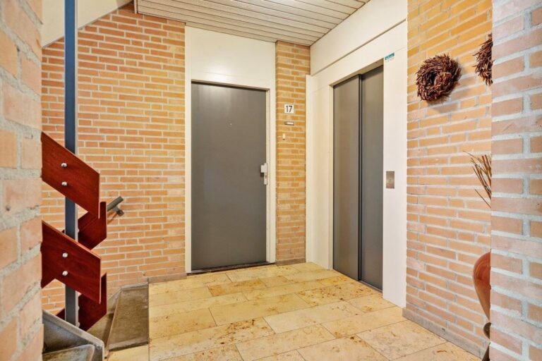 House Image 4