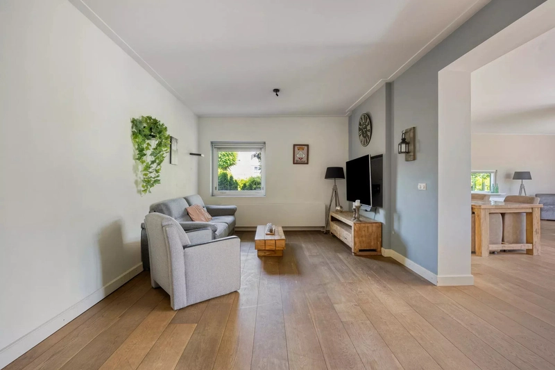 House Image 2
