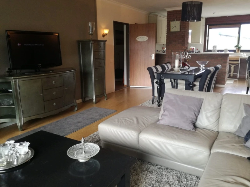 House Image 5