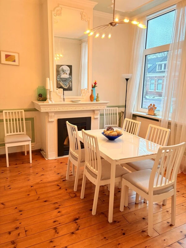 House Image 5