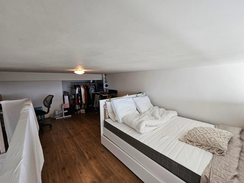 House Image 5