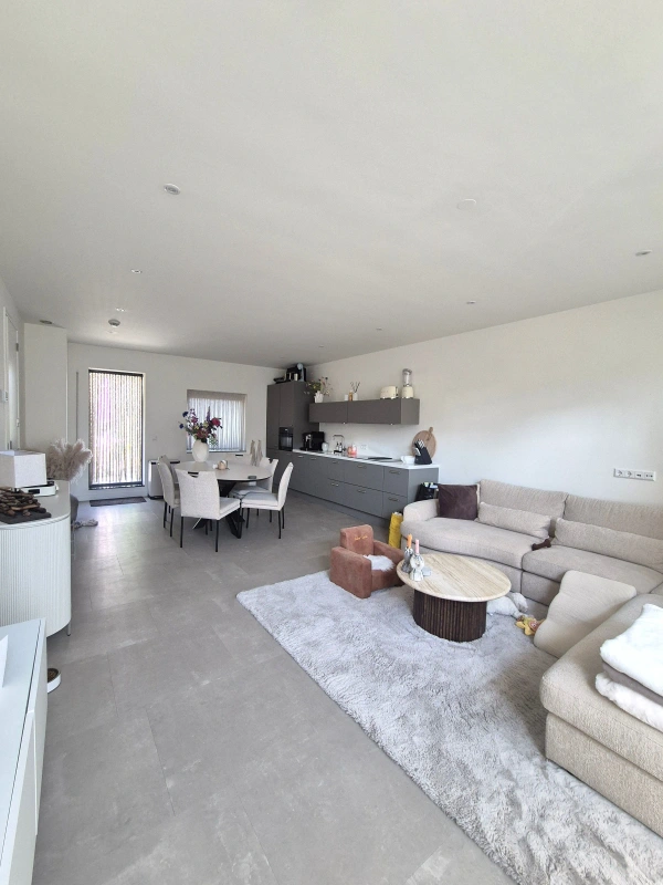 House Image 2