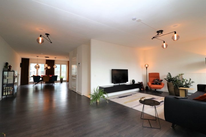House Image 2