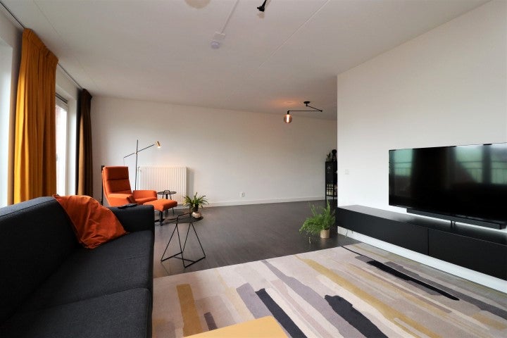 House Image 5
