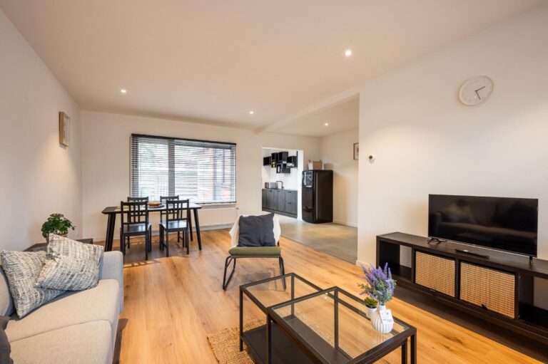 House Image 4