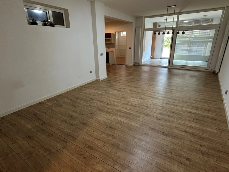 House Image 5