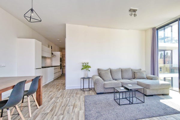 House Image 4