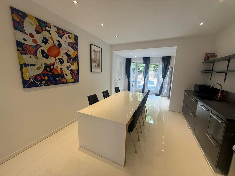 House Image 5