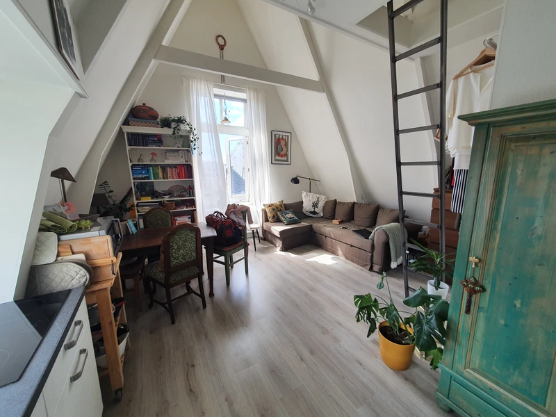 House Image 2
