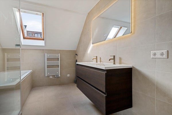 House Image 3