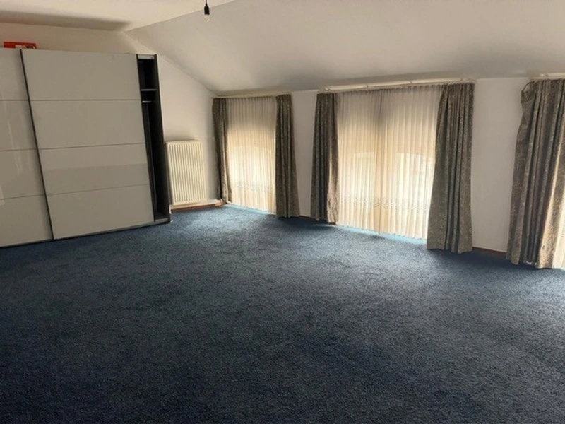 House Image 4