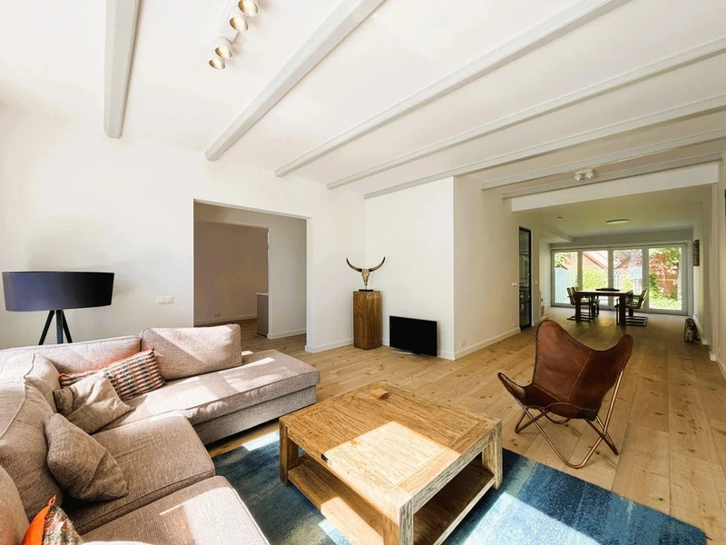 House Image 2