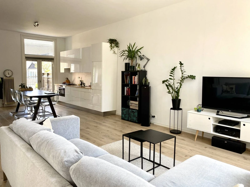 House Image 3