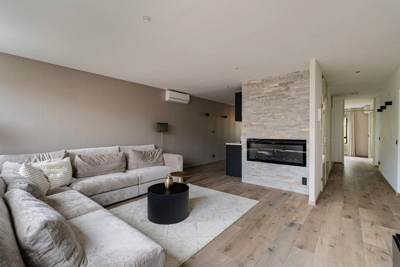 House Image 5