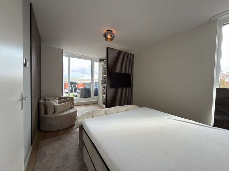 House Image 5