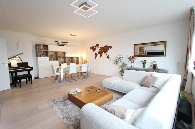 House Image 3