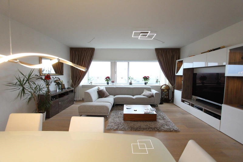 House Image 5