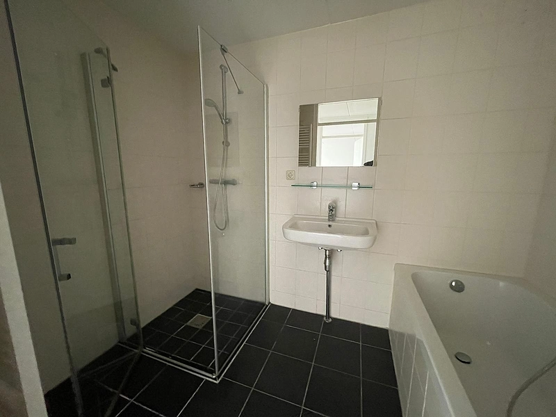 House Image 5
