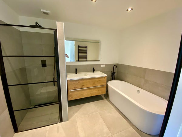 House Image 3
