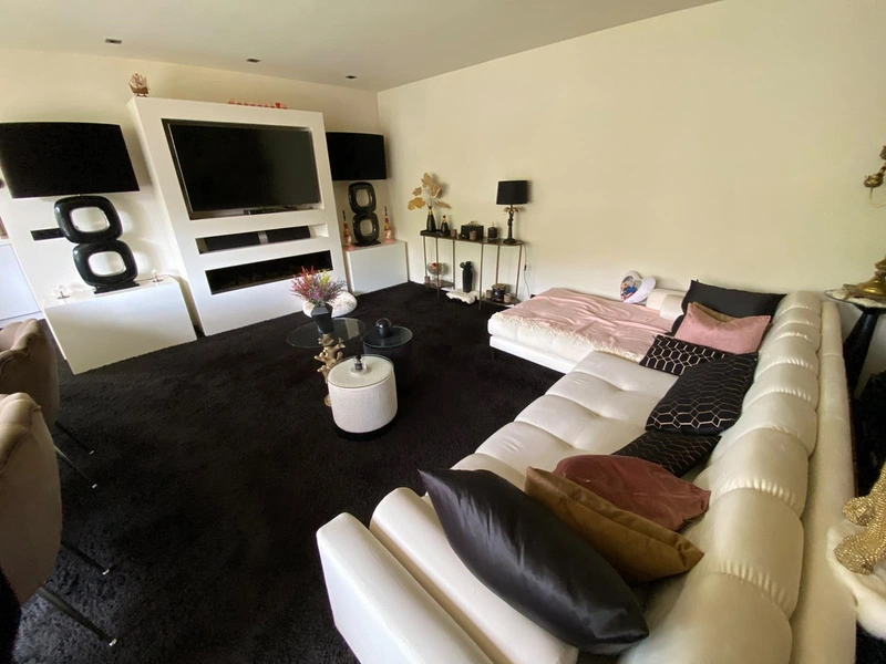 recent house