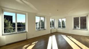 House Image 2