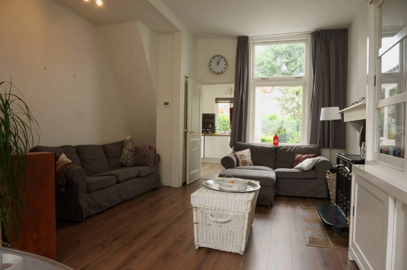 House Image 4