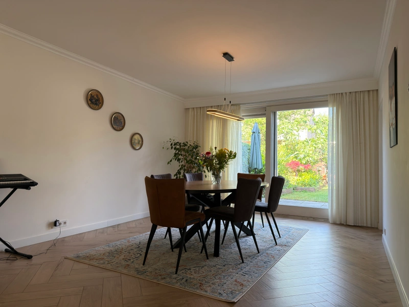House Image 5