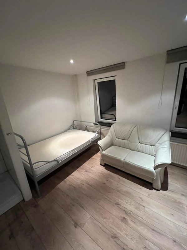 House Image 3