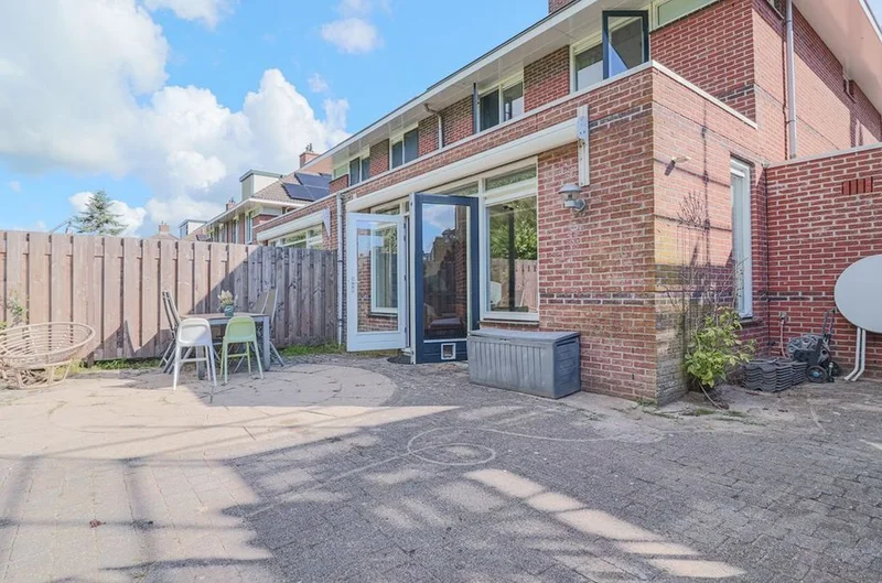 House Image 4