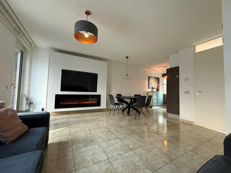 House Image 4