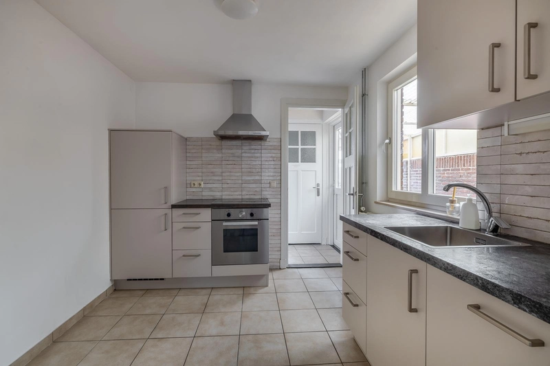 House Image 5