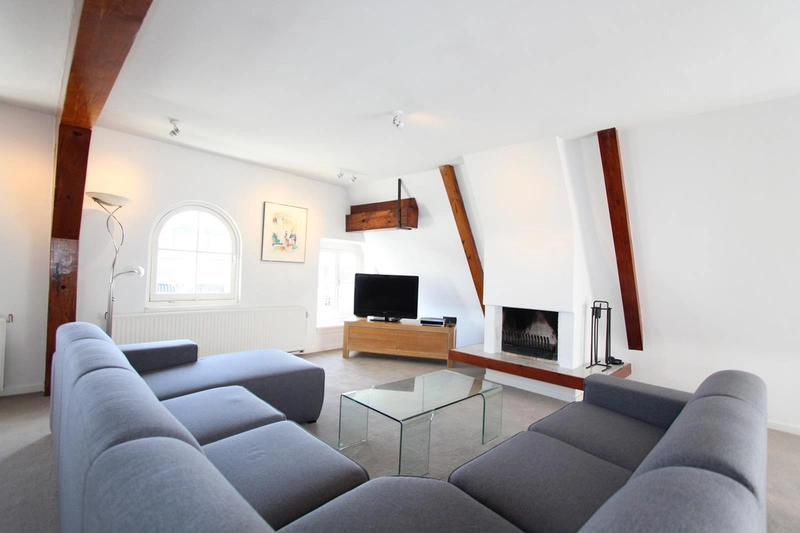 House Image 2