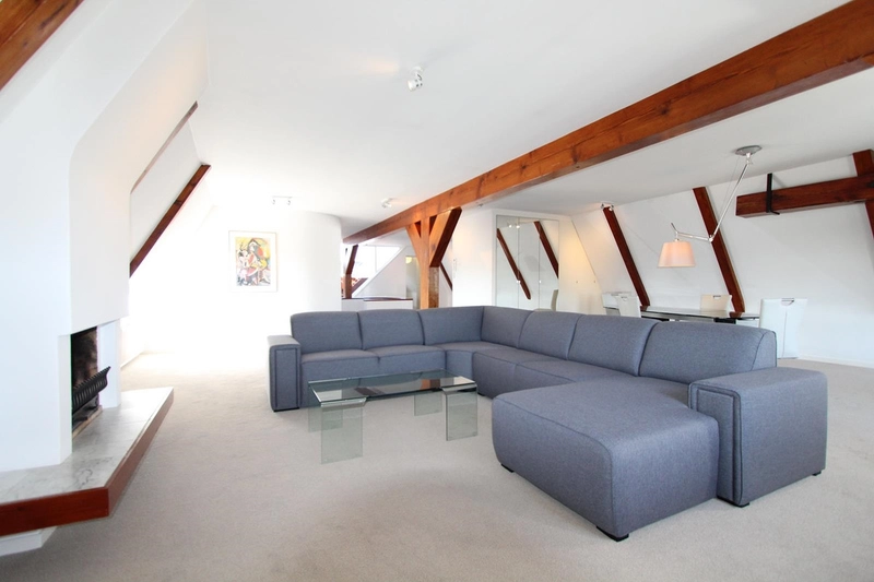 House Image 3