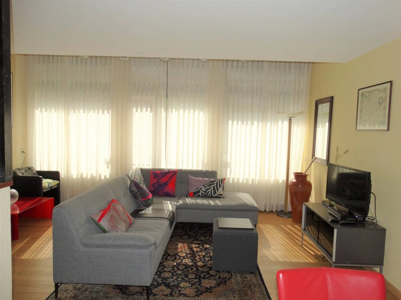 House Image 4